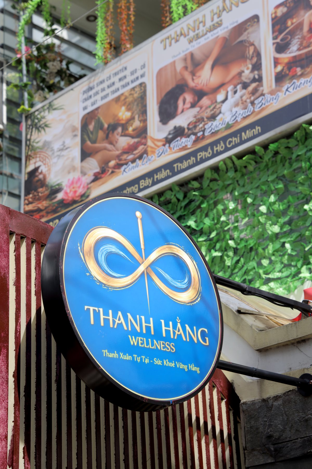 Biển hiệu Thanh Hằng Wellness